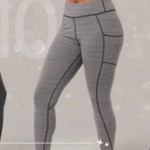 Yoga Leggings Organic Pact - no flaws never been warn but not tags